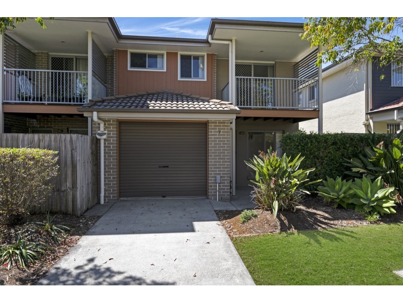 7/131 McAuley Parade, Pacific Pines QLD 4211