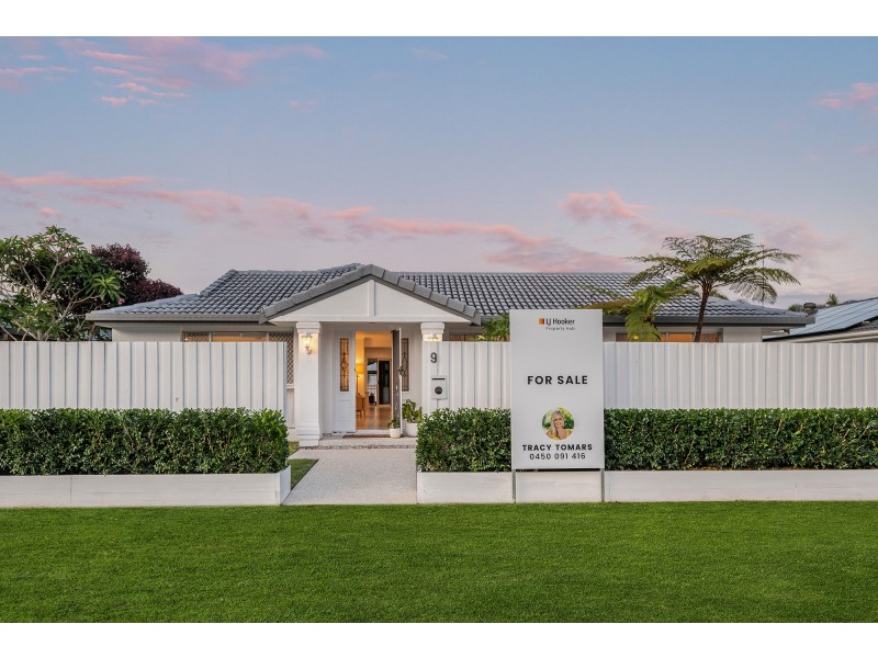 9 Dabchick Drive, Burleigh Waters QLD 4220