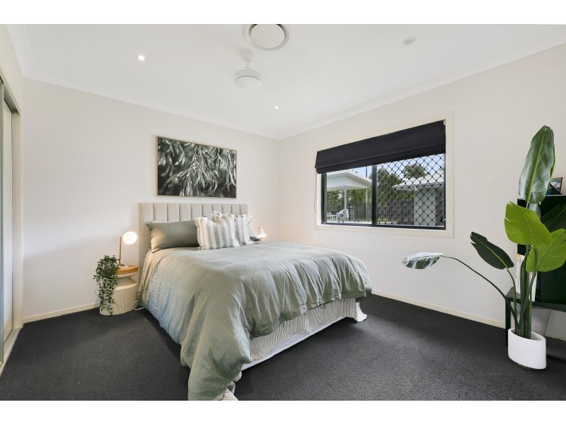 32 Samuel Drive, Tallebudgera QLD 4228