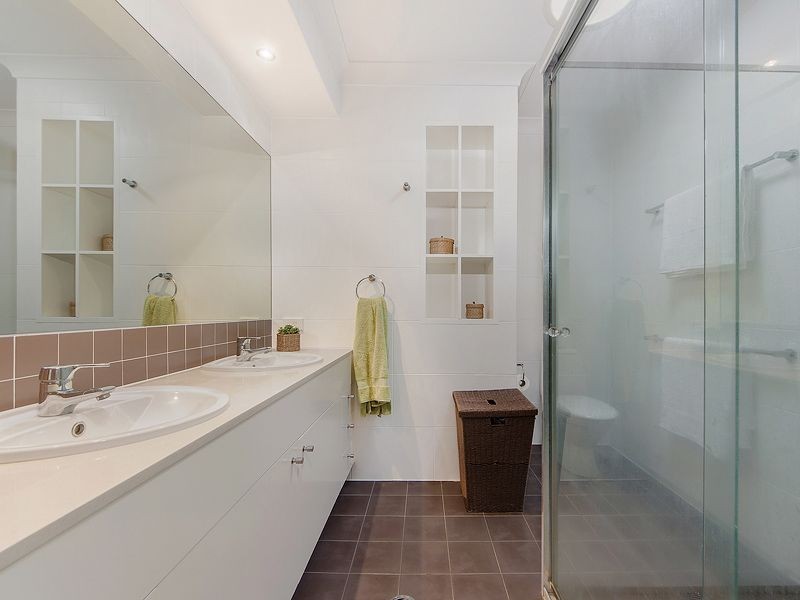 35 Royal Links Drive, Robina QLD 4226