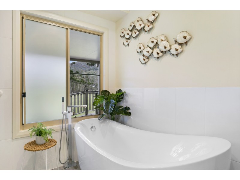 966 Tallebudgera Creek Road, Tallebudgera Valley QLD 4228