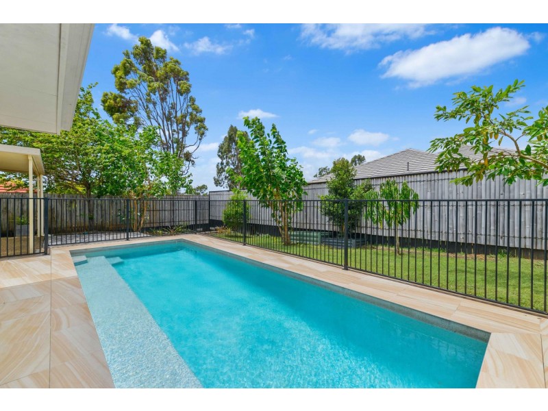 4 Madeline Place, Ormeau QLD 4208