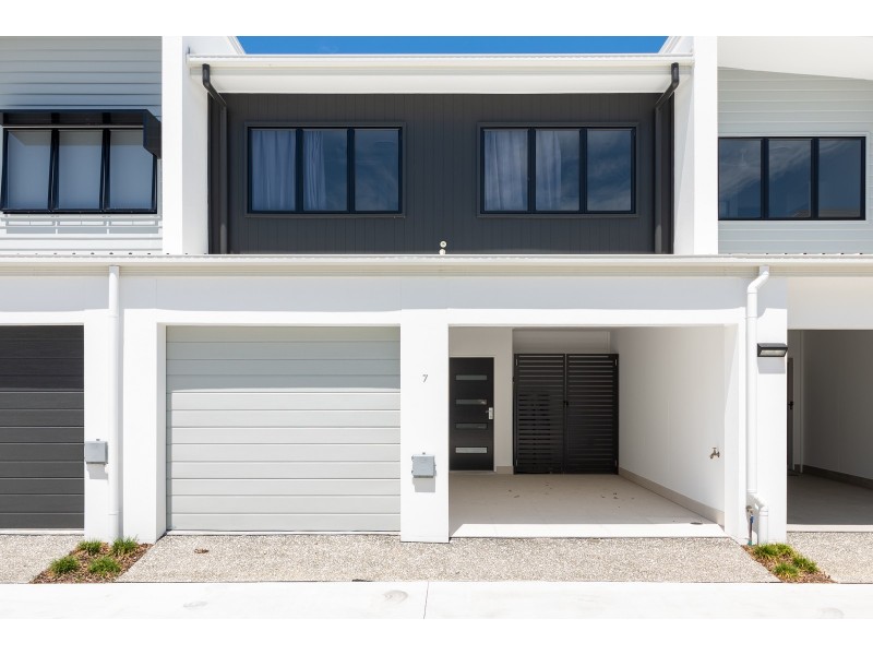 7/35 Sickle Avenue, Hope Island QLD 4212