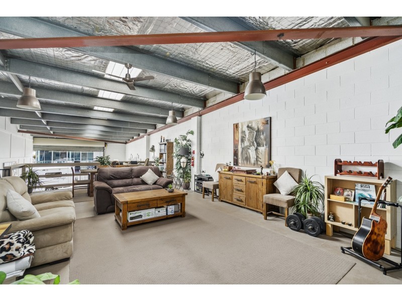 4/9 Hutchinson Street, Burleigh Heads QLD 4220