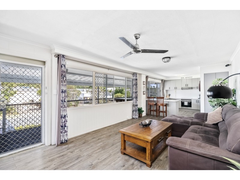 4/9 Hutchinson Street, Burleigh Heads QLD 4220