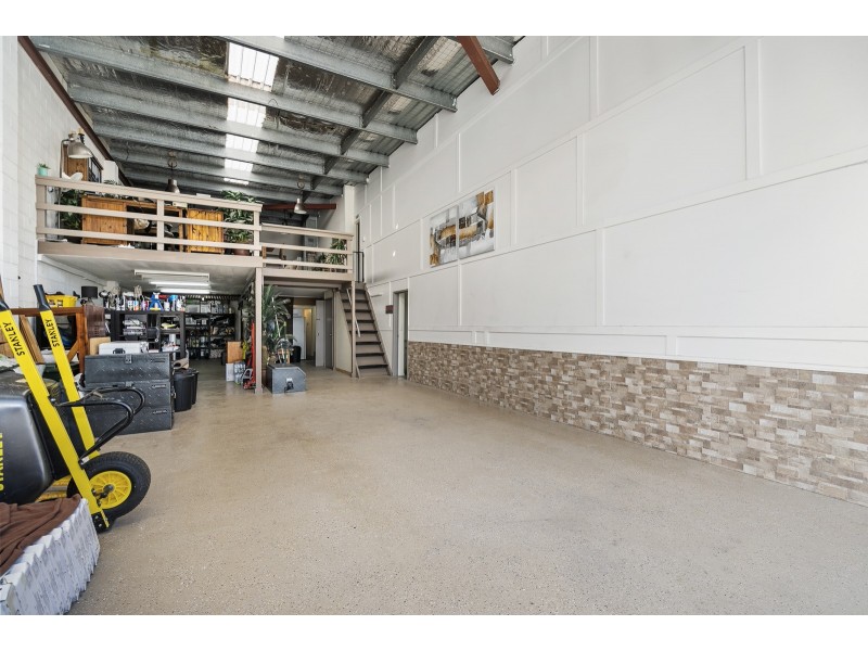 4/9 Hutchinson Street, Burleigh Heads QLD 4220