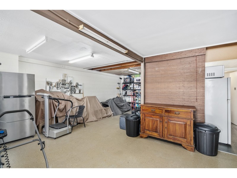 4/9 Hutchinson Street, Burleigh Heads QLD 4220