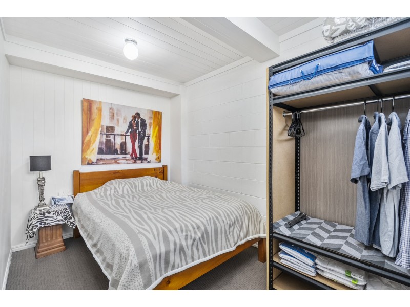 4/9 Hutchinson Street, Burleigh Heads QLD 4220