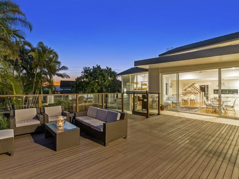 16 Bob Barnard Drive, Tugun QLD 4224