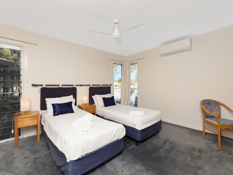 Villa 7 Island Street, South Stradbroke QLD 4216