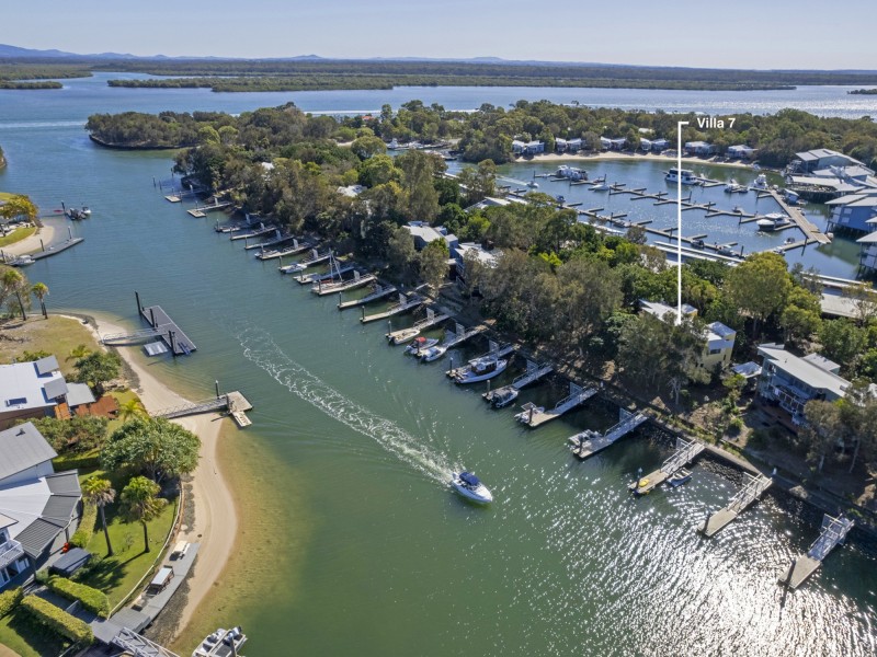 Villa 7 Island Street, South Stradbroke QLD 4216