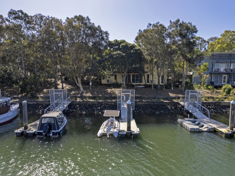 Villa 7 Island Street, South Stradbroke QLD 4216