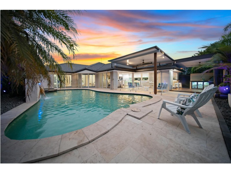 38 Wedgebill Parade, Burleigh Waters QLD 4220