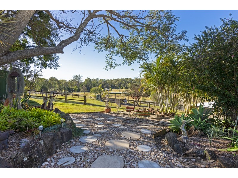 87 Hazel Road, Tamborine QLD 4270