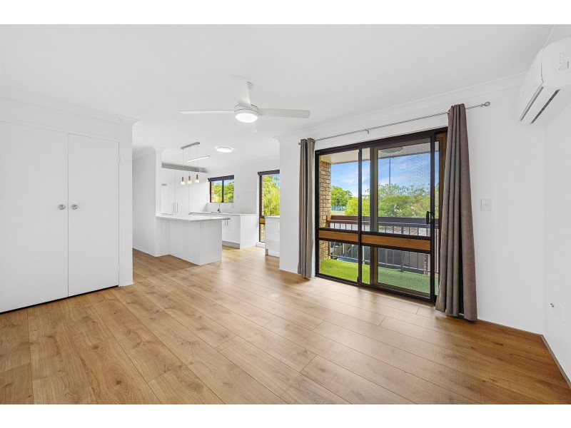 6/20 Sigatoka Place, Clear Island Waters QLD 4226