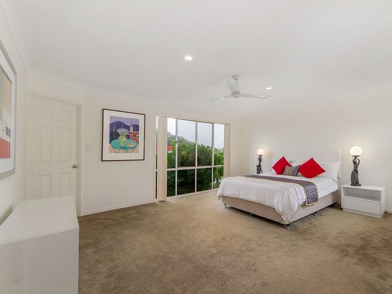 9 Worchester Terrace, Reedy Creek QLD 4227