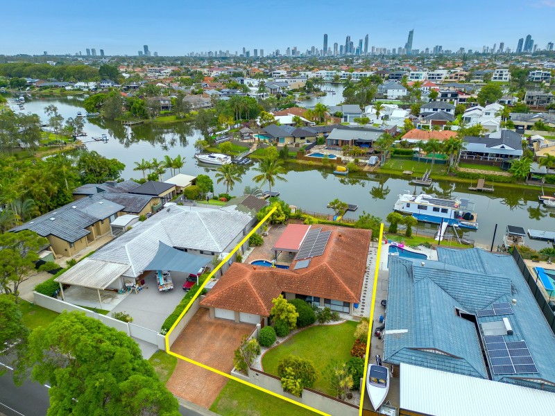 71 Witt Avenue, Carrara QLD 4211