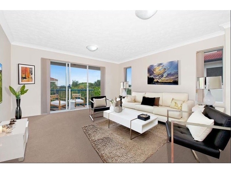 25/3 Norman Street, Southport QLD 4215