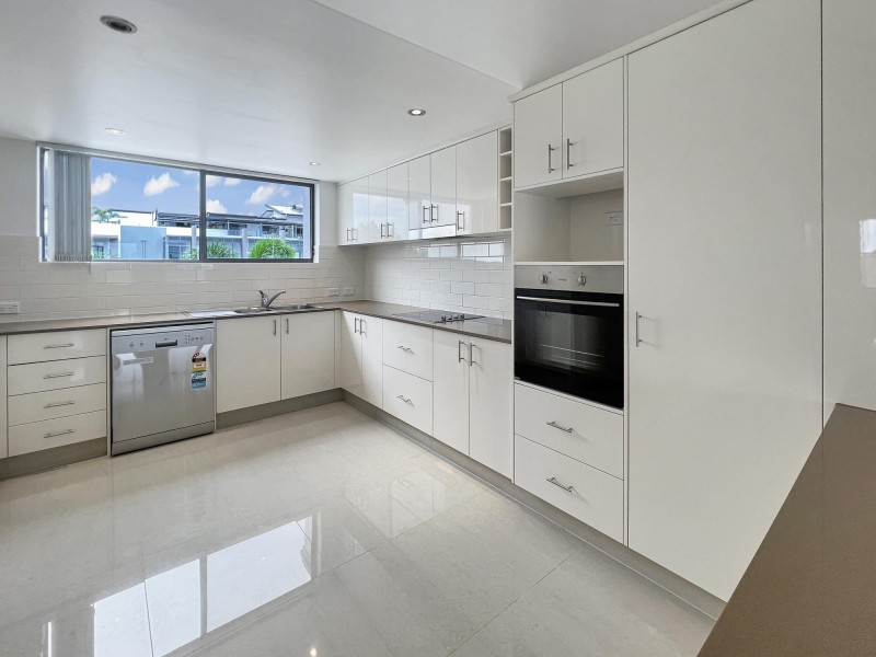 7/1 Acacia Court, Robina QLD 4226