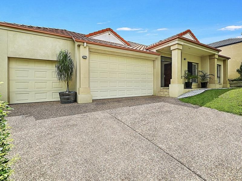 4 Mulgrave Crescent, Varsity Lakes QLD 4227