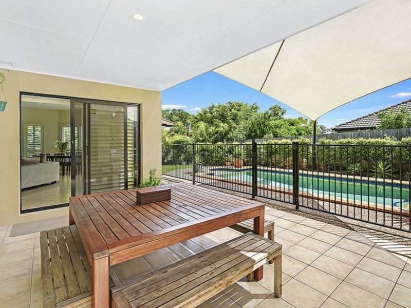 4 Mulgrave Crescent, Varsity Lakes QLD 4227