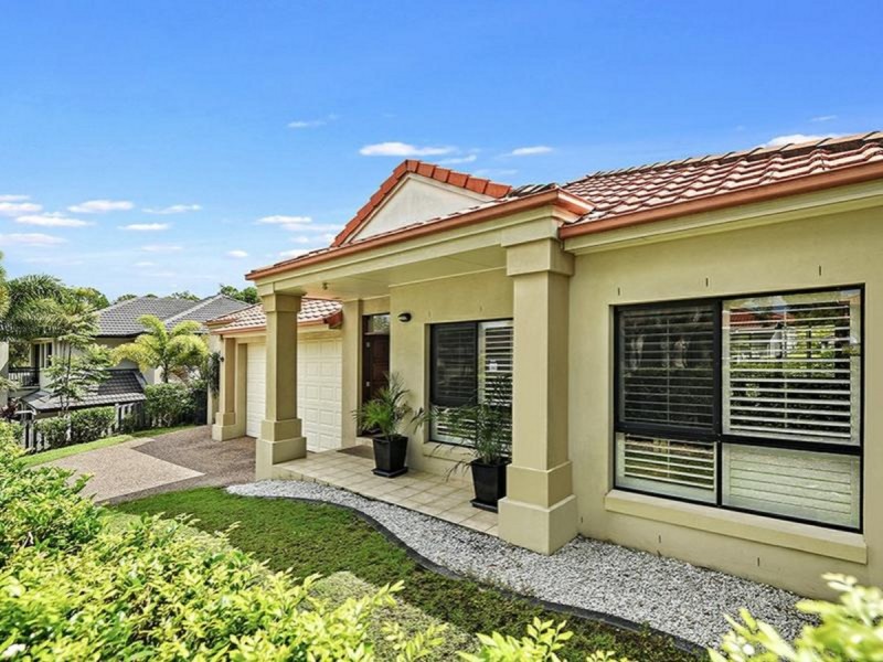 4 Mulgrave Crescent, Varsity Lakes QLD 4227