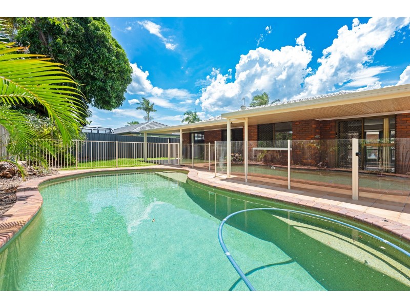 6 Mackay Place, Burleigh Waters QLD 4220
