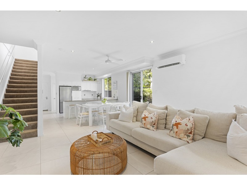 4/6 Comore Drive, Varsity Lakes QLD 4227