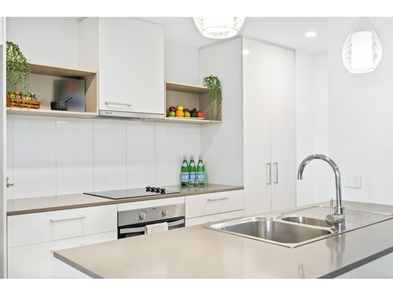 252/129 Laver Drive, Robina QLD 4226