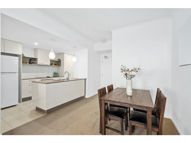 252/129 Laver Drive, Robina QLD 4226