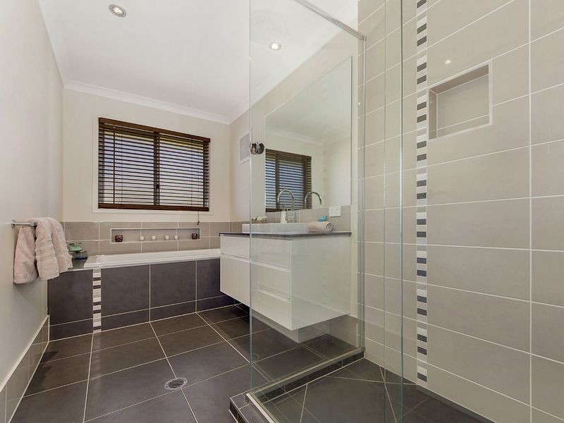 16 Sormano Street, Reedy Creek QLD 4227