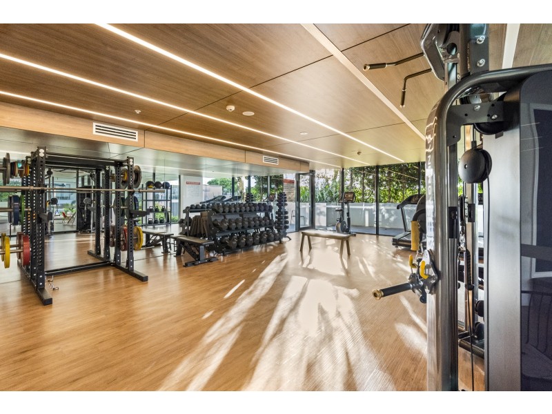 1405/372 Marine Parade, Labrador QLD 4215