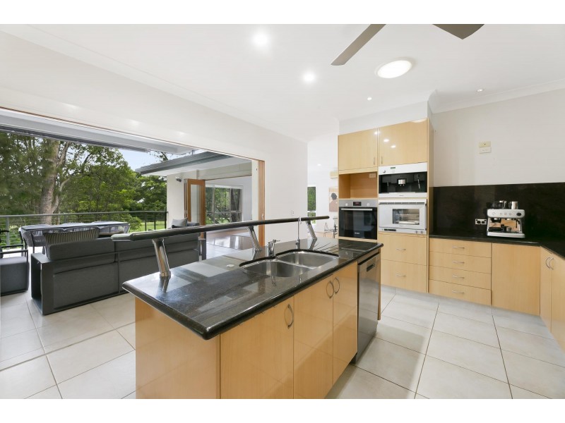 9 Chatswood Court, Robina QLD 4226