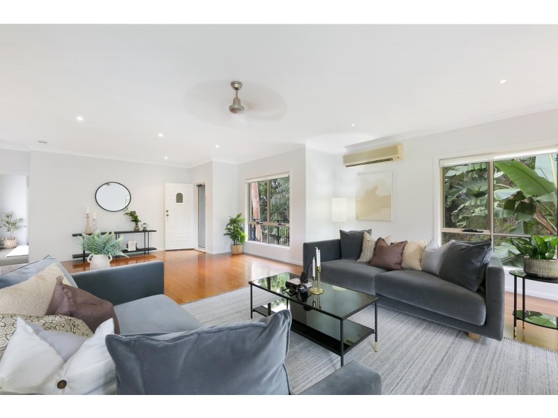 9 Chatswood Court, Robina QLD 4226