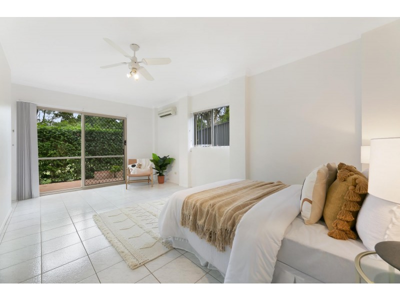 9 Chatswood Court, Robina QLD 4226