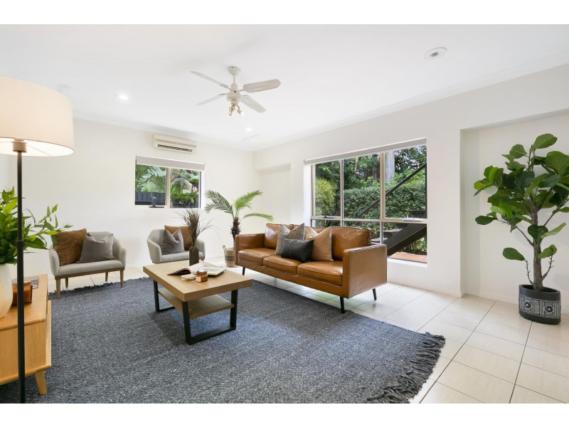 9 Chatswood Court, Robina QLD 4226