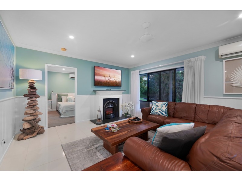 24 Jackaroo Crescent, Gilston QLD 4211