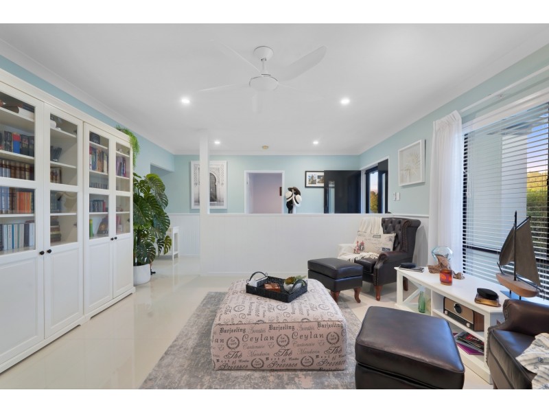24 Jackaroo Crescent, Gilston QLD 4211