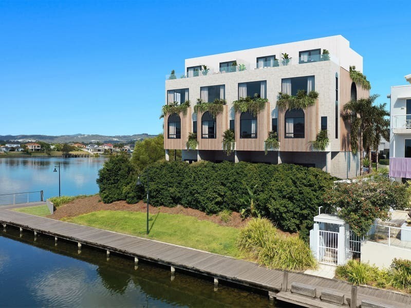 19 Watts Drive, Varsity Lakes QLD 4227