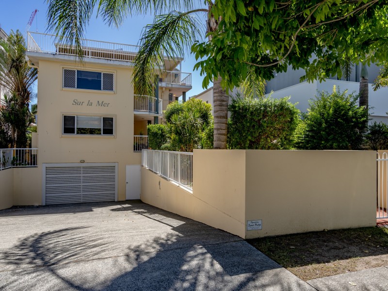 2/35 Sunbrite Avenue, Mermaid Beach QLD 4218