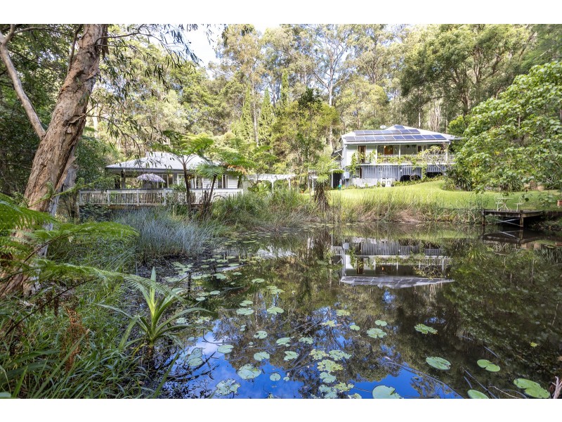 8 Koombahla Drive, Tallebudgera QLD 4228