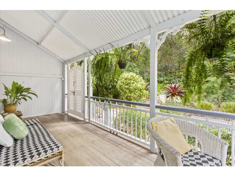 8 Koombahla Drive, Tallebudgera QLD 4228