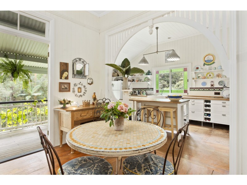 8 Koombahla Drive, Tallebudgera QLD 4228