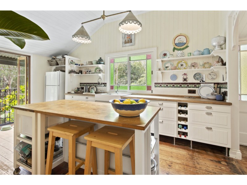 8 Koombahla Drive, Tallebudgera QLD 4228