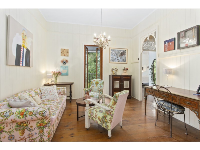 8 Koombahla Drive, Tallebudgera QLD 4228