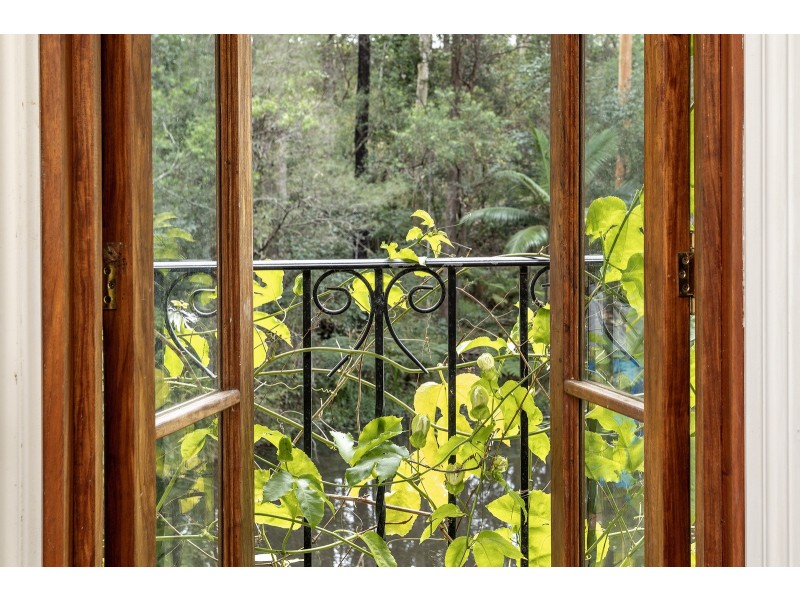 8 Koombahla Drive, Tallebudgera QLD 4228