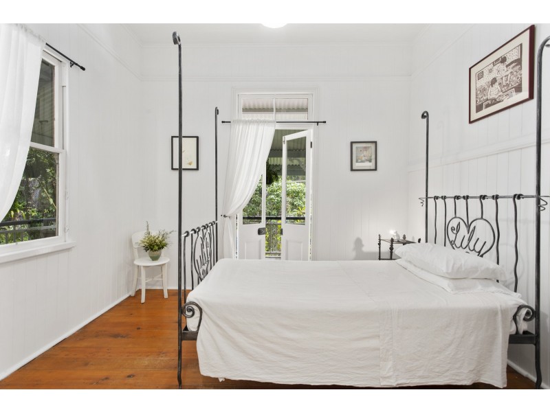 8 Koombahla Drive, Tallebudgera QLD 4228