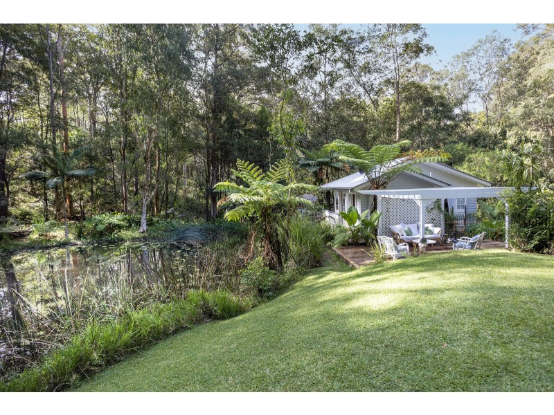 8 Koombahla Drive, Tallebudgera QLD 4228