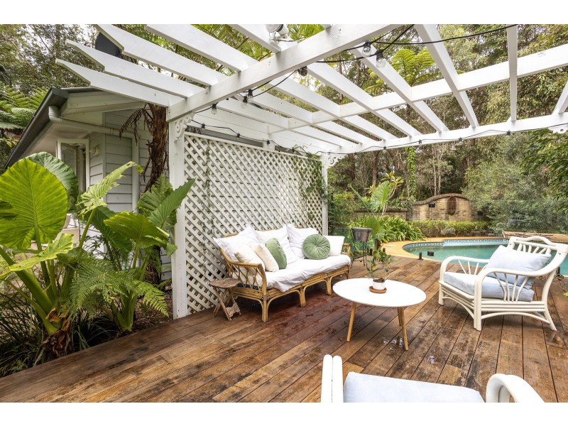 8 Koombahla Drive, Tallebudgera QLD 4228