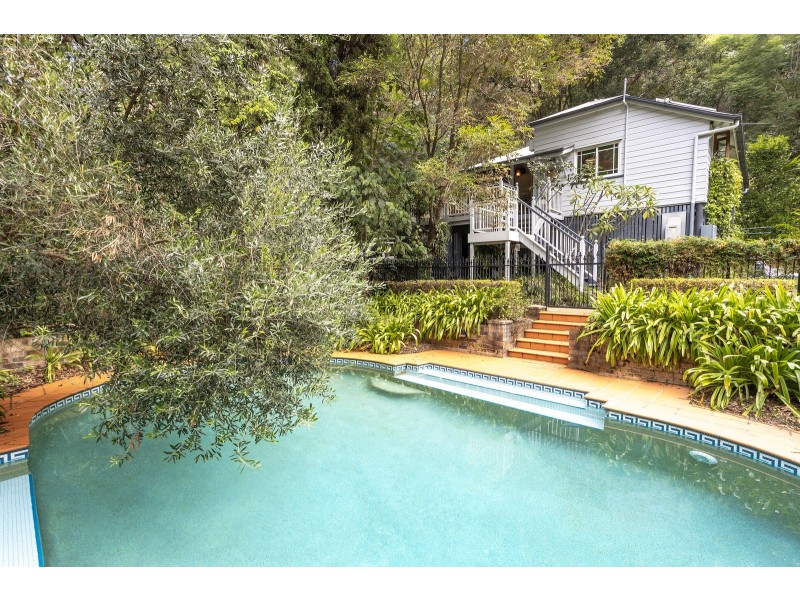 8 Koombahla Drive, Tallebudgera QLD 4228